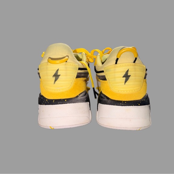 Big Kids Pokémon x Puma RS-X 'Pikachu' Sneakers & Matching Shirt - Picture 3 of 5